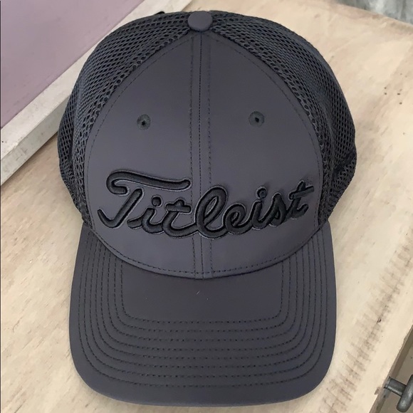 Titleist Other - Dark Gray Pro VI Titleist Hat